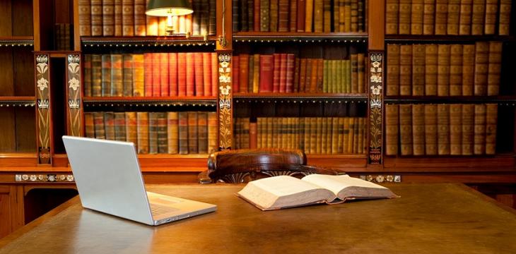 Vale a pena ter uma biblioteca em casa? Veja dicas e inspire-se!