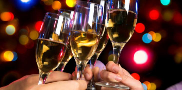 Confraternizações de final de ano em condomínios exigem cuidados especiais