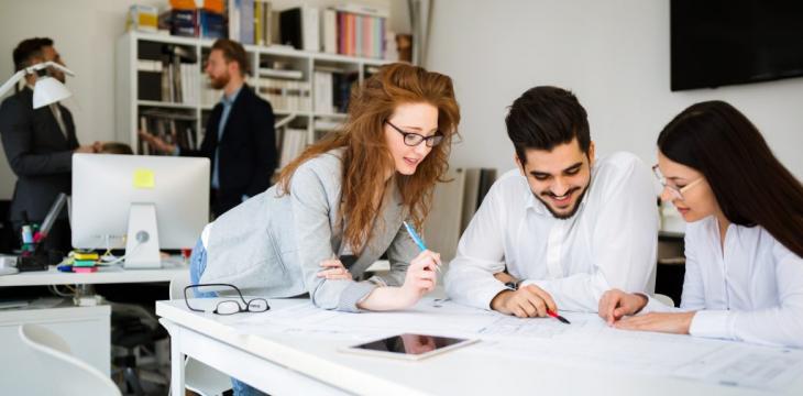 Você sabe o que levar em consideração antes de fechar contrato com uma imobiliária?